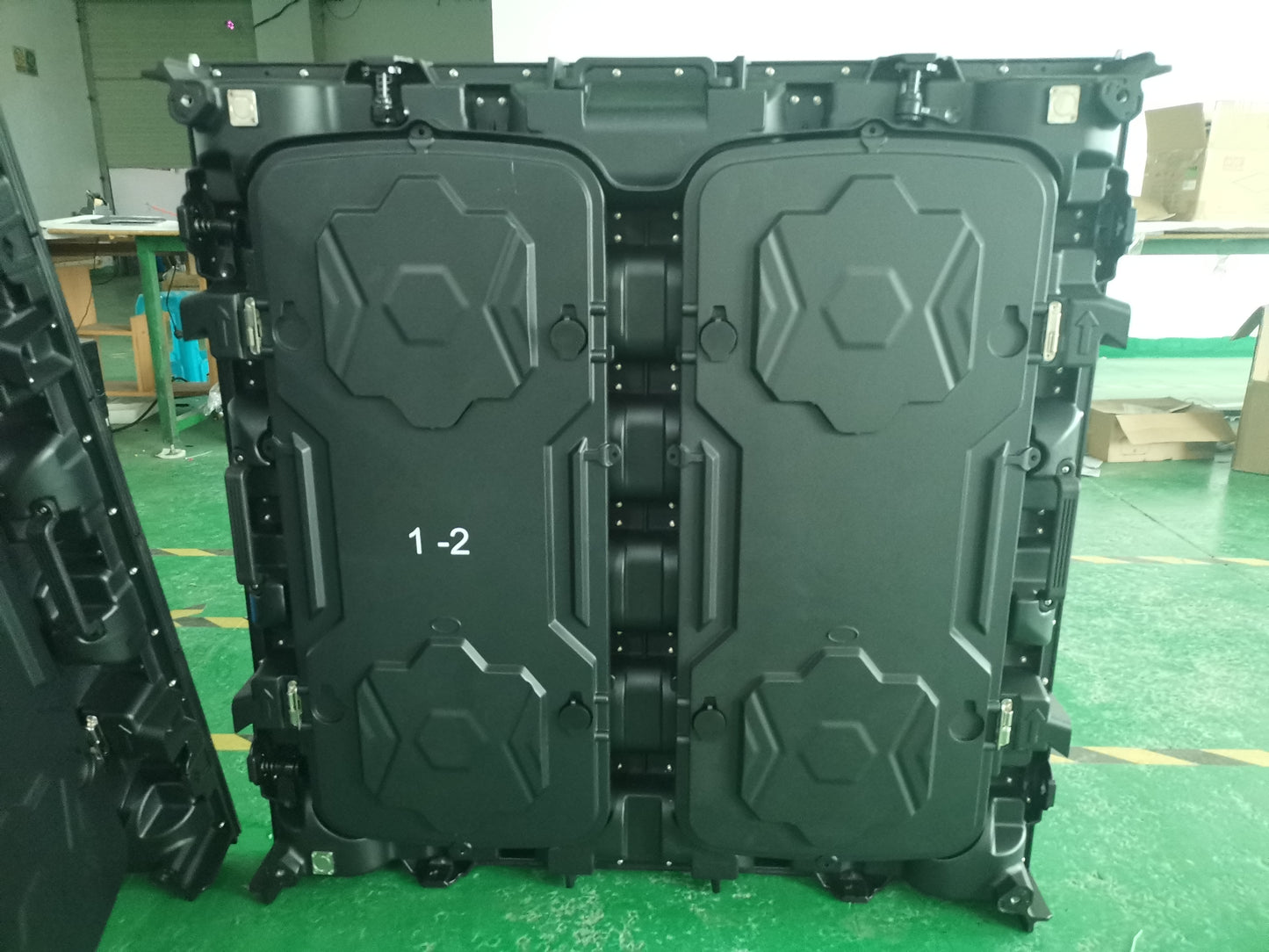 P10 Outdoor LED Display Panel 960mm × 960mm / 3.14' x 3.14'