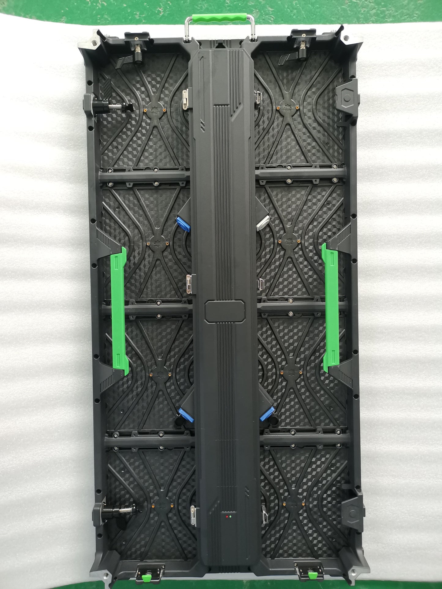 P1.5 Indoor LED Display Panel 500mm × 1000mm / 1.64' × 3.28'