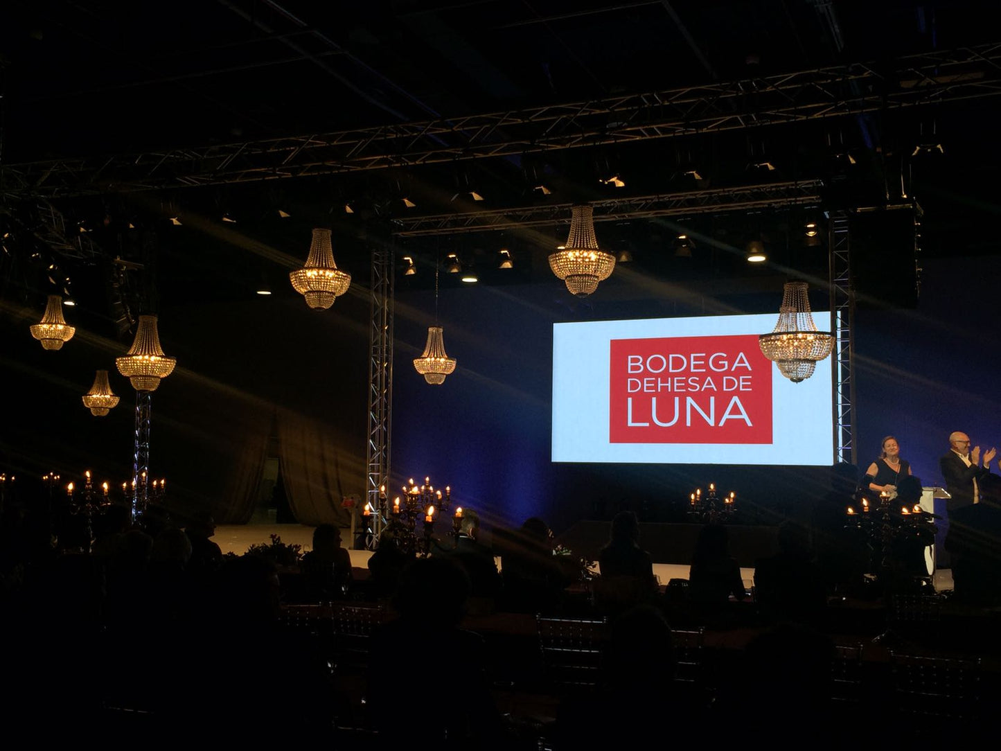 Indoor LED Video Wall 12.5'×10' - Turn-key solutions- Plug and Play