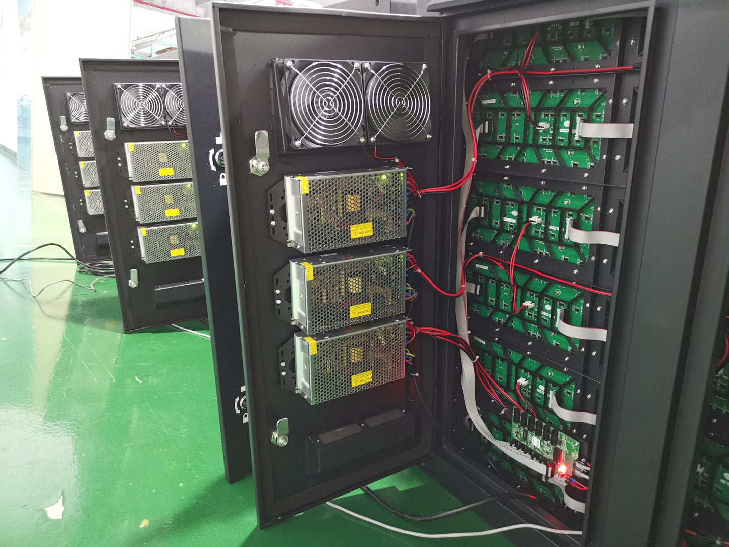 P4 Outdoor Fixed Installation 960mmx960mm LED display 3.15' x 3.15'