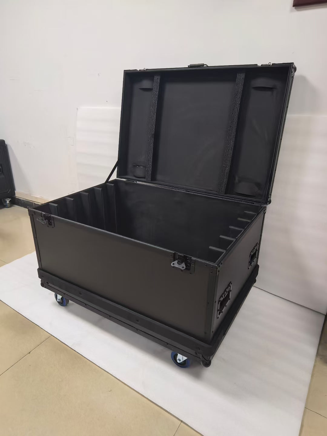 5-Panel LED display Flight Case for 500x500 Panels Plastic Case